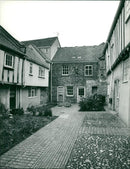 Courtyard at Duke Street. - Vintage Photograph