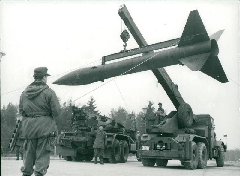 GERMAN ROCKET MEN ARE COMBAT READY. - Vintage Photograph