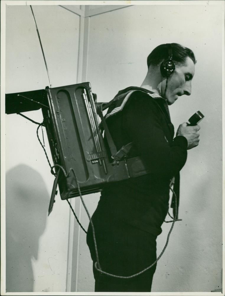 Royal Naval Volunteer (Wireless) Reserve. - Vintage Photograph