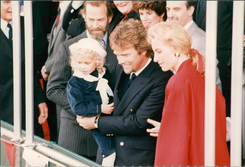 Richard Branson with wife and daughter. - Vintage Photograph