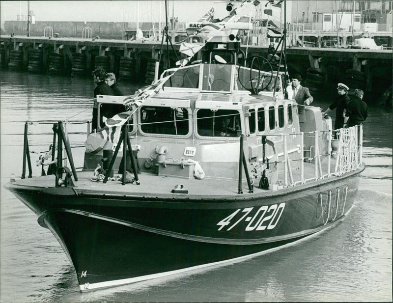 Lowestoft : Lifeboats - Vintage Photograph