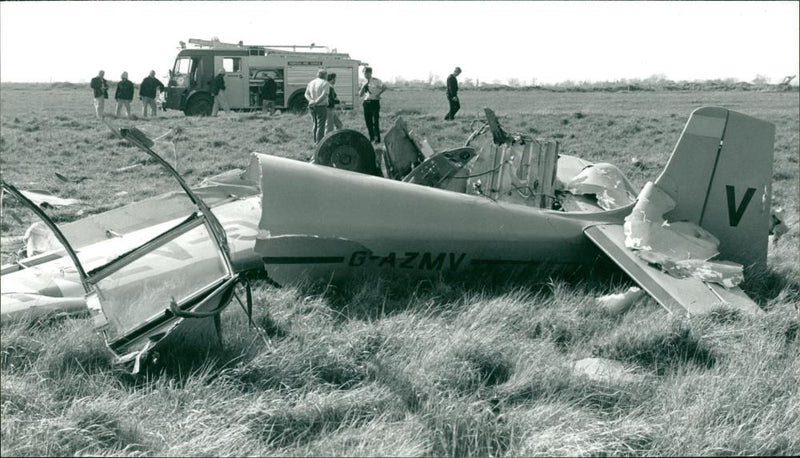 AIRCRASHES : 1990 - 1993 - Vintage Photograph