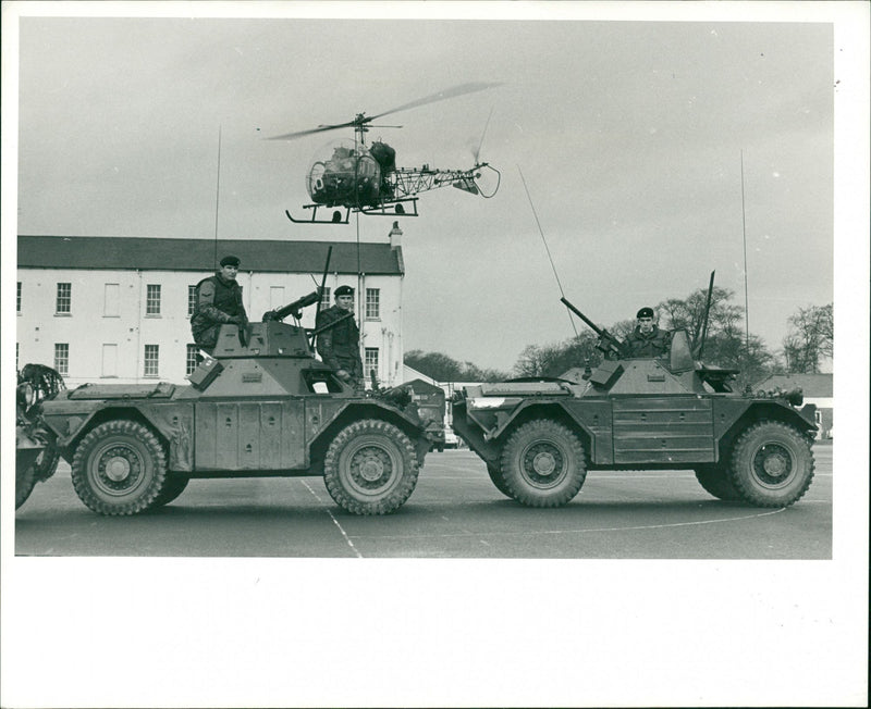 ROYAL ANGLIAN REGT: IRELAND - Vintage Photograph