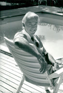 1987 CATATION ANIMALS RELAX RENOVATIONS MMESSON PHOTO - Vintage Photograph