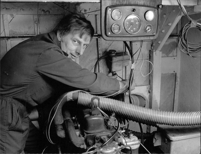 Military Sloops engine room - Vintage Photograph