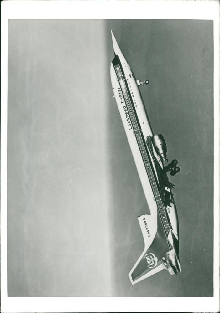 Aircraft civil. - Vintage Photograph