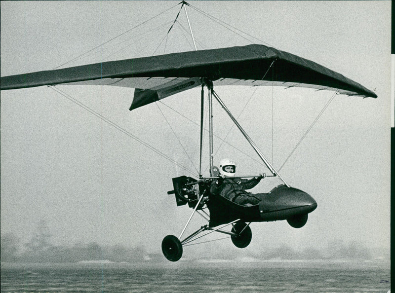 Aircraft: Gemini Microlight: Alan Snowling. - Vintage Photograph