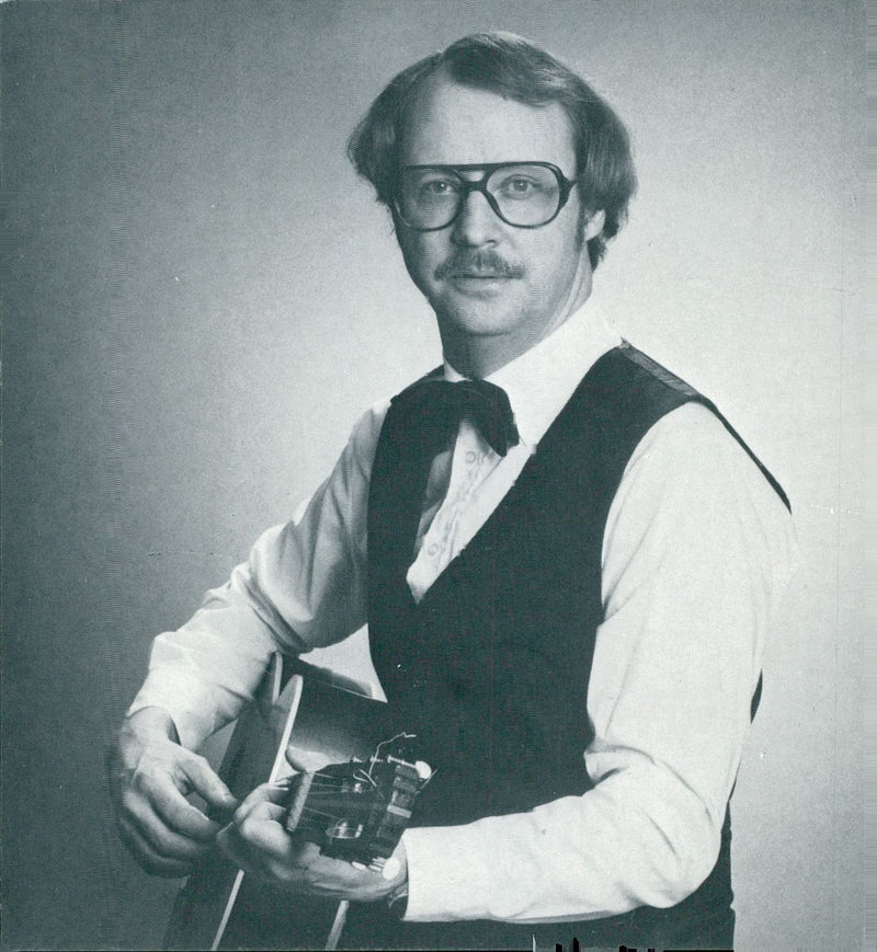 ALL ENGSTROM SILVERHASTEN CAFE OVE MUSIC WEEK MAN - Vintage Photograph