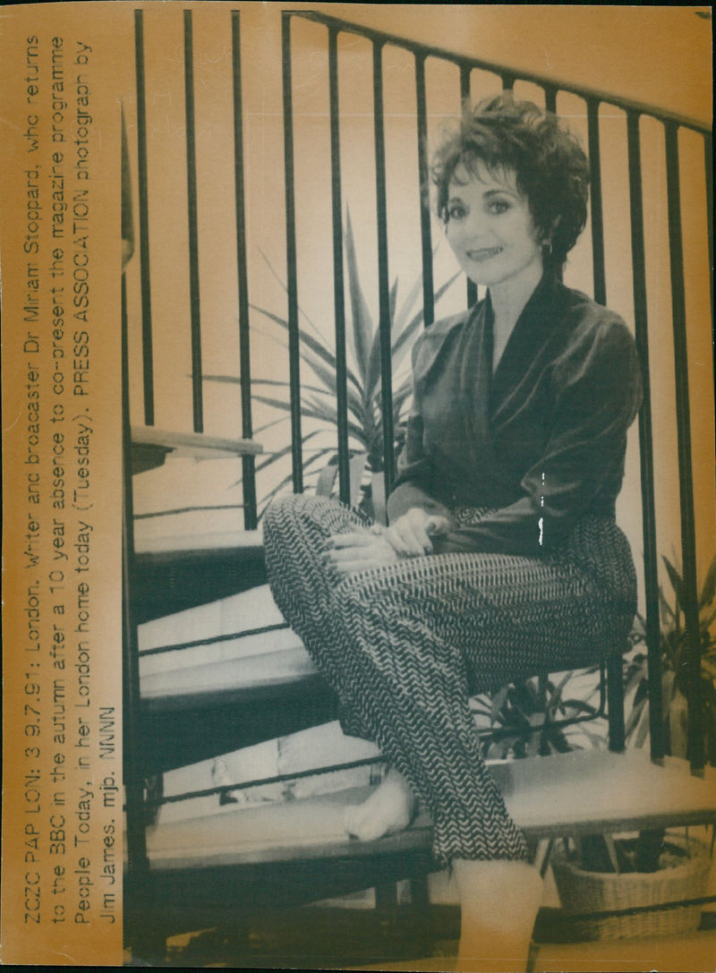 PRESS WRITER - Vintage Photograph