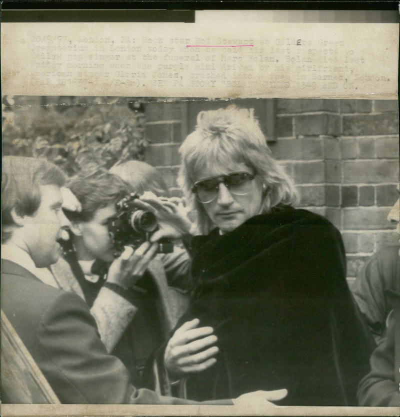 Rod Stewart Singer-songwriter. - Vintage Photograph