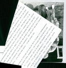 1984 NATIONAL SWEDEN BUT ANIMALS HAPPY MULLE TROLL CHOICE SIDE - Vintage Photograph