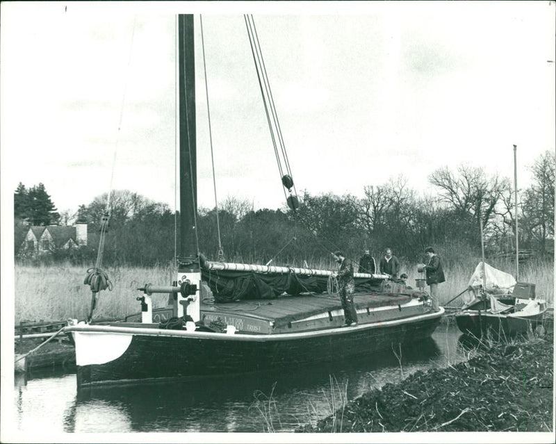 Wherry Albion - Vintage Photograph