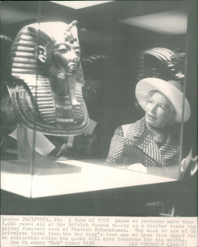 Egypt: Golden Funerary Mask of Pharaoh Tutankhamen - Vintage Photograph