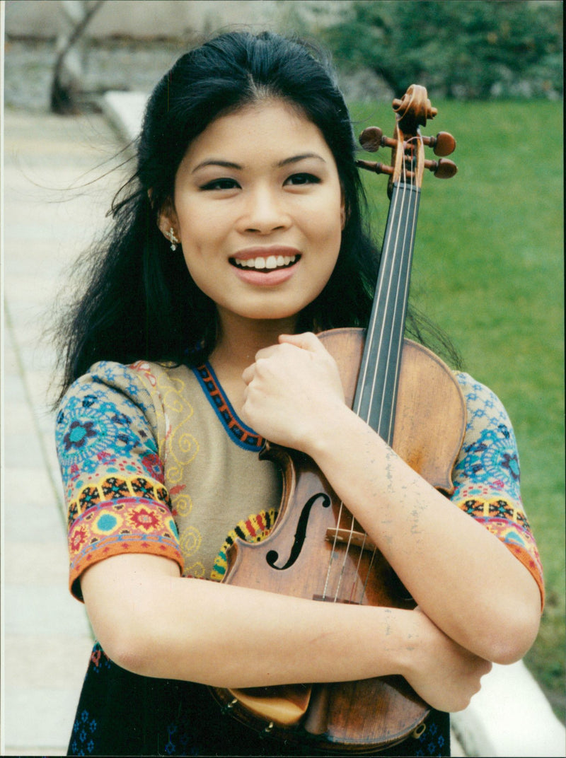 1995 OUTSA CONCERT - Vintage Photograph