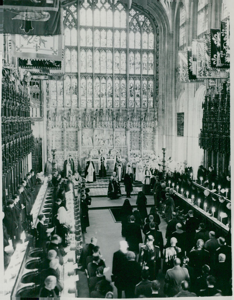 Queen Elizabeth II stands at her father's grave - Vintage Photograph