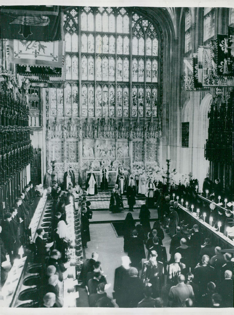 Queen Elizabeth II stands at her father's grave - Vintage Photograph