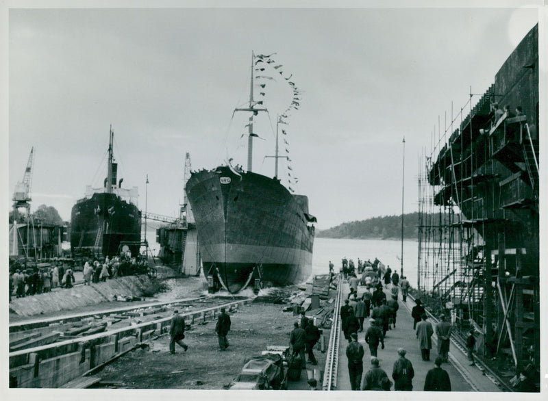 Launching 1949-1959 - Vintage Photograph