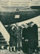 1957 ROSI QUIO PRESIDENT ENHOVER RISENHOWER CHET ANIMATEDLY QUEEN DUKE ELIZABETH - Vintage Photograph