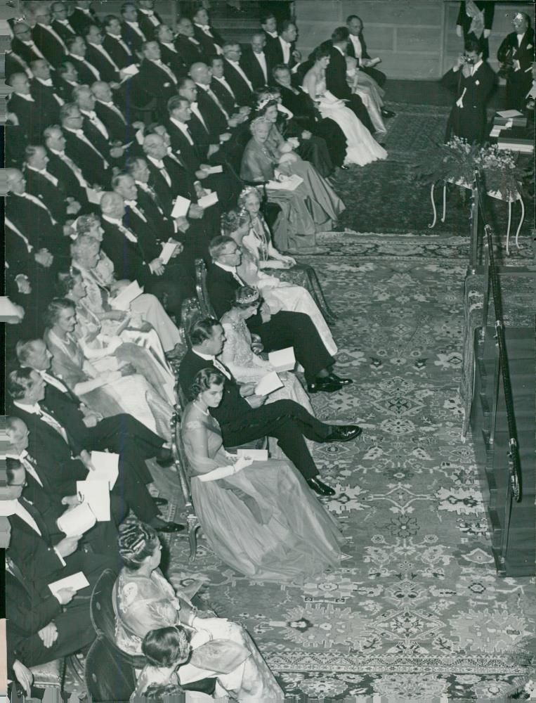 Banquette. The royal gathered in the Concert Hall - Vintage Photograph