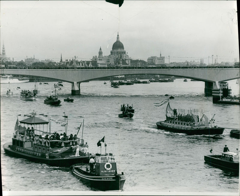 London - Vintage Photograph