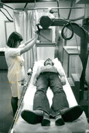 1977 EXPEDITION VANTRUN BUS SCREAMS BROLIN WHICH HELP SKA MARIE - Vintage Photograph