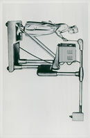 1958 EXPEDITION VANTRUN BUS SCREEN BROLIN WHICH HELP SCREEN - Vintage Photograph