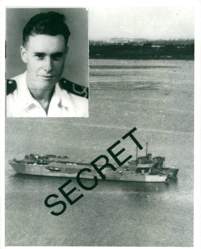 War Games: Dr Peter Tooley. - Vintage Photograph