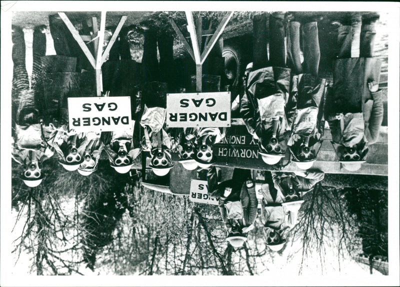 WAR & WARFARE - Vintage Photograph