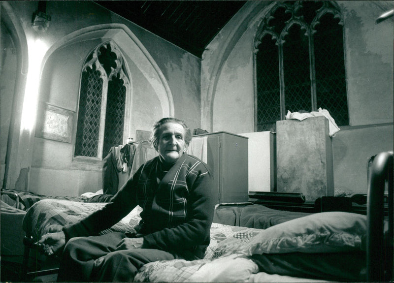 1989 SINGER WRITER - Vintage Photograph