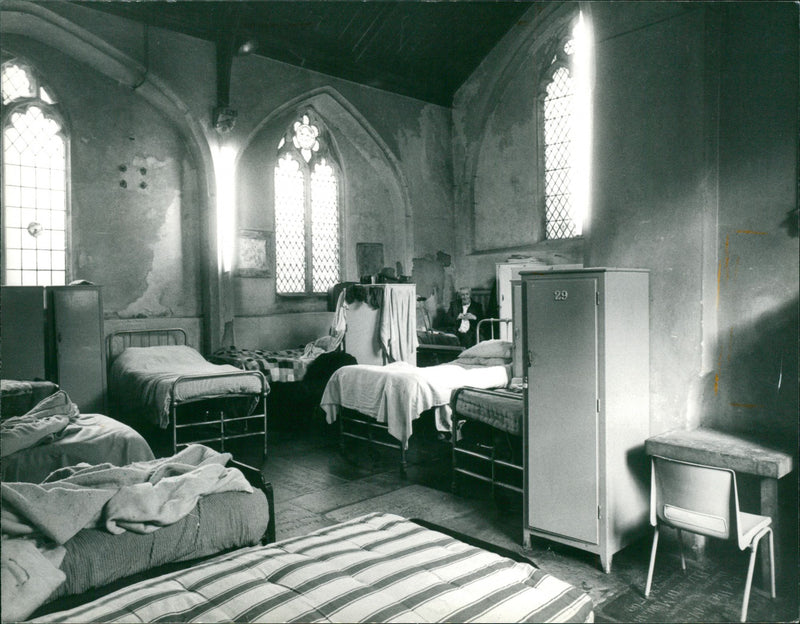 SINGER WRITER - Vintage Photograph