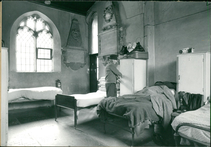 1984 SINGER WRITER - Vintage Photograph