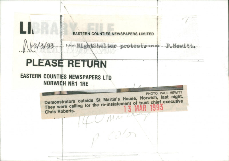 STAR SINGER WRITER - Vintage Photograph