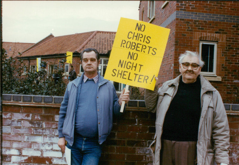 SINGER WRITER - Vintage Photograph
