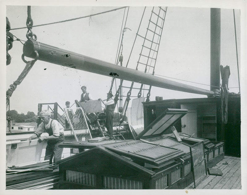 British Graham Land expedition. Rebuilding of the ship Penola's cargo bay - Vintage Photograph