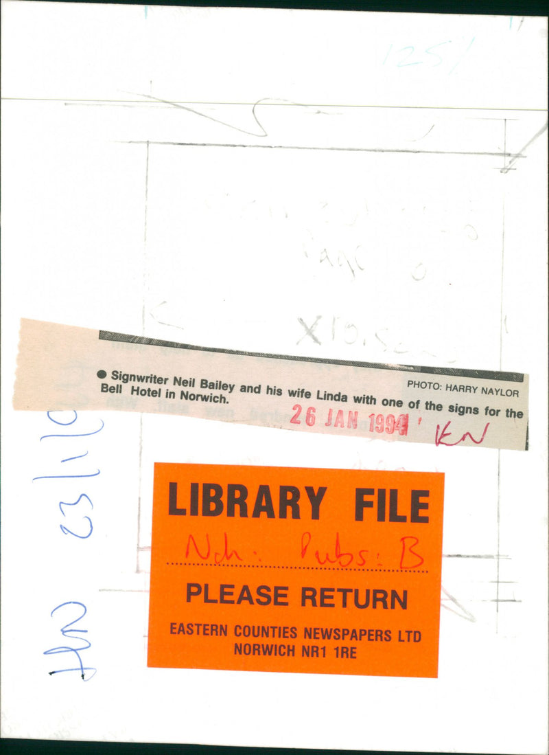 Public Houses A-B:Signwriter Neil and his wife - Vintage Photograph