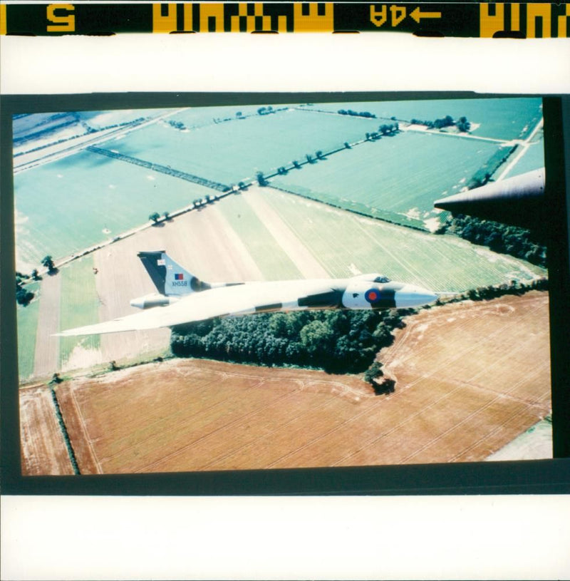 Avro Vulcan Strategic bomber. - Vintage Photograph