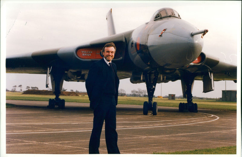 Avro Vulcan Strategic bomber. - Vintage Photograph