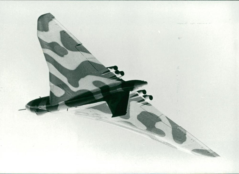 Avro Vulcan Strategic bomber. - Vintage Photograph