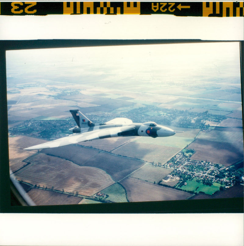 Avro Vulcan Strategic bomber. - Vintage Photograph