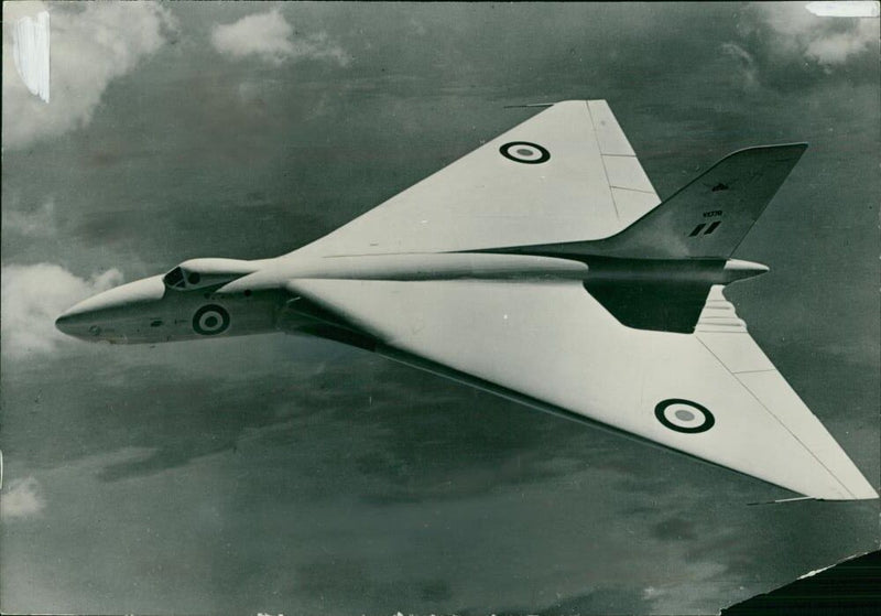 Avro Vulcan Strategic bomber. - Vintage Photograph