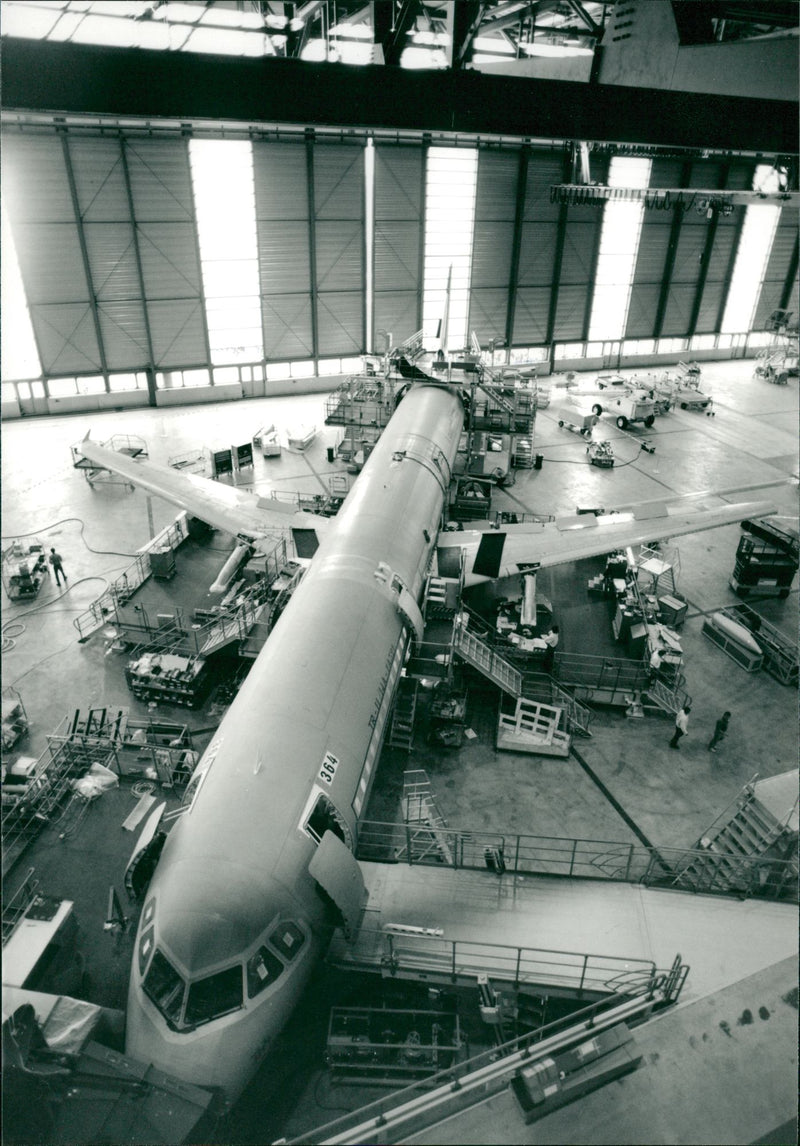 A 340 Airbus - Vintage Photograph