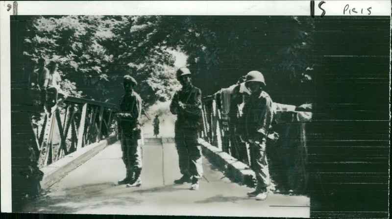 Laos War: Rebel Troops. - Vintage Photograph