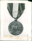 Italy specimen of the medal. - Vintage Photograph