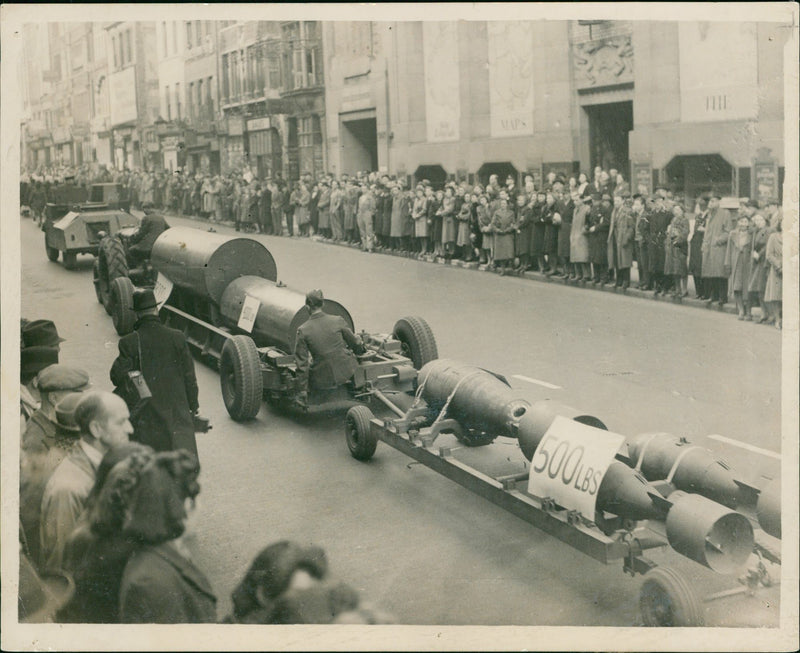 German War Britain. - Vintage Photograph