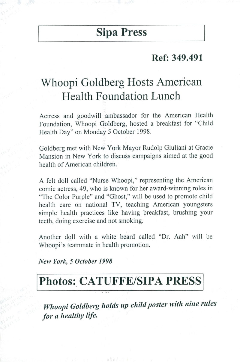 Whoopi Goldberg, actress and ambassador of the American Health Foundation - Vintage Photograph