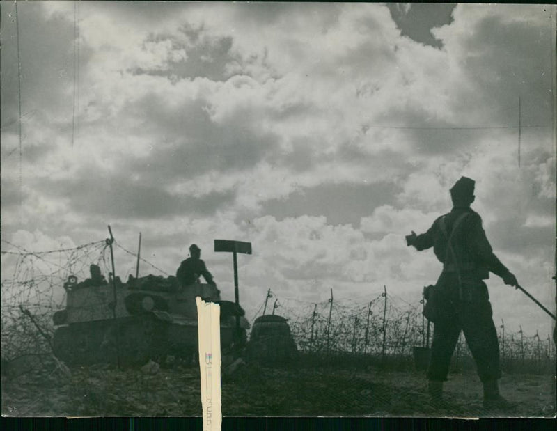 First stages of the libyan offensive. - Vintage Photograph