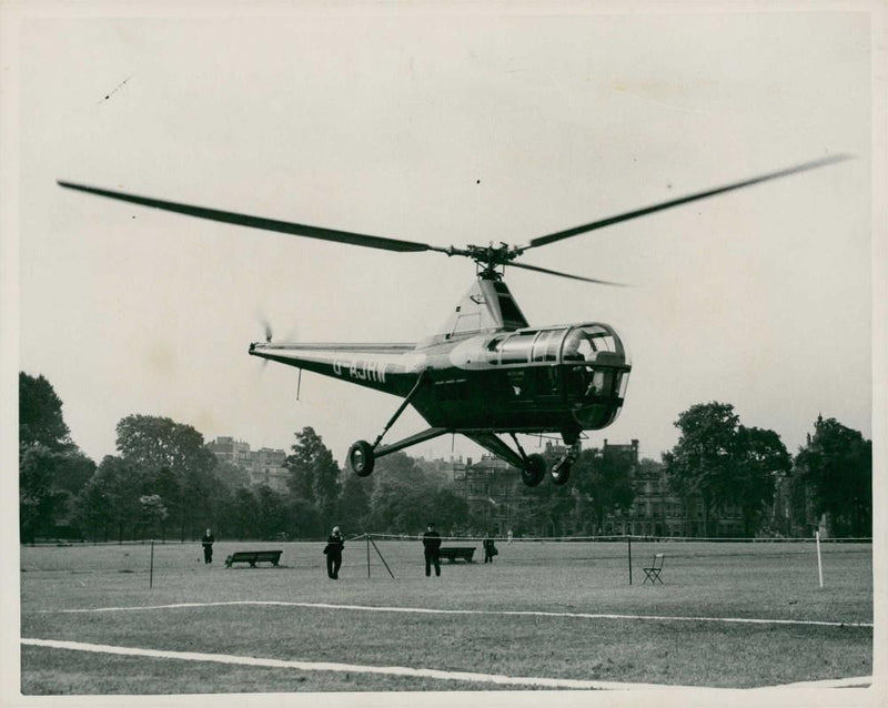 mr G S lindgren parliamentary Secretary to the ministry of civil aviation. - Vintage Photograph