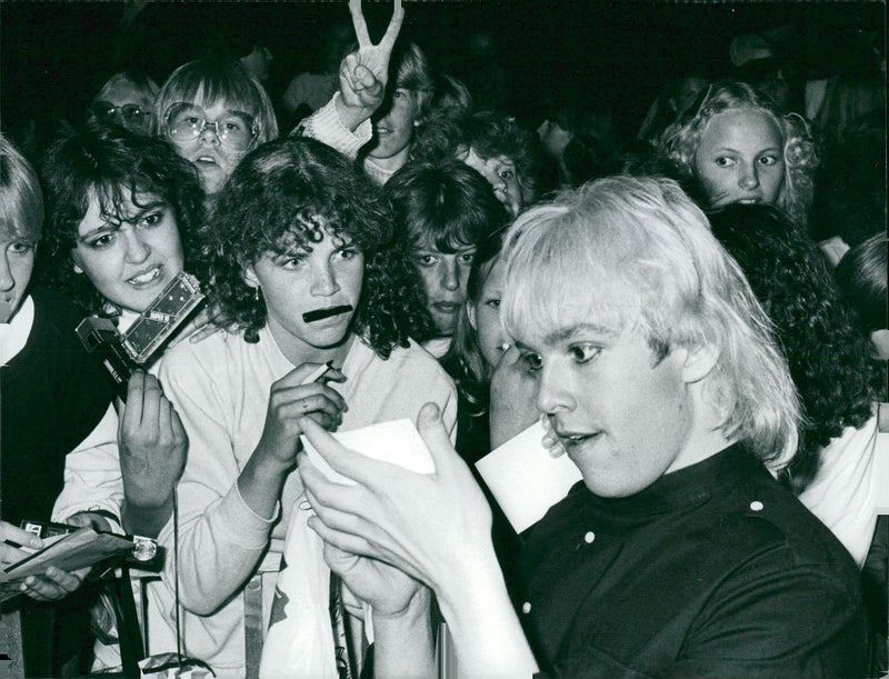 Per Gessle writes autographs - Vintage Photograph