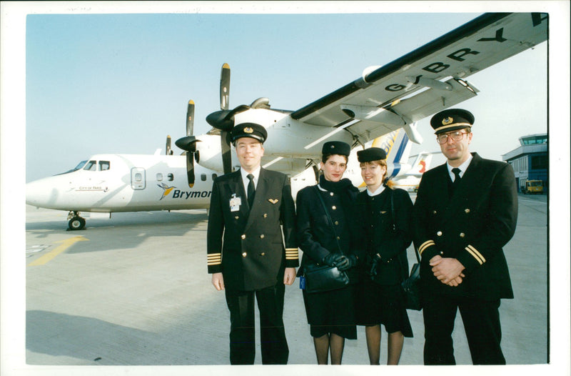 Nepal Aircraft Crash:flight crew of city of paris dash 7. - Vintage Photograph