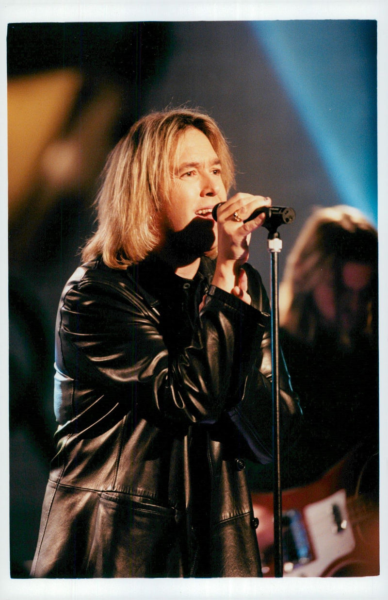 Per Gessle visas på TV-galanvärldens barn - Vintage Photograph